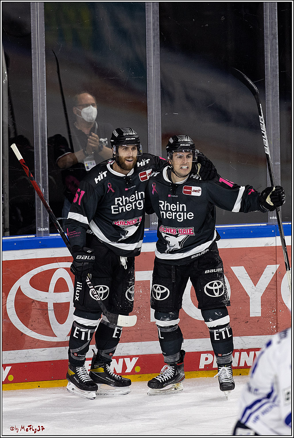 PENNY DEL;  Koelner Haie - Schwenninger Wild Wings; Koeln, 08.10.2021